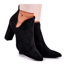 MSMG Botas femininas com corte de salto preto Voom MSMG Botas femininas com corte de salto preto Voom