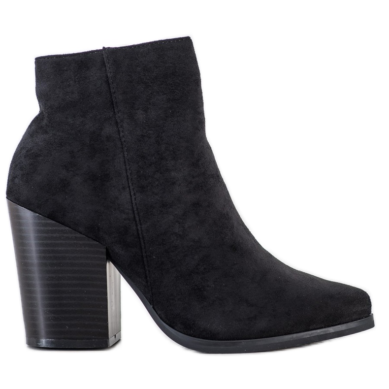 Marquiz Botas em um poste largo preto Marquiz Botas em um poste largo preto