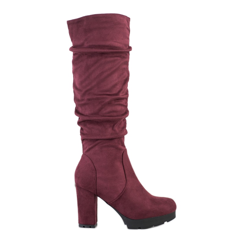 SHELOVET Botas marrons no pilar vermelho