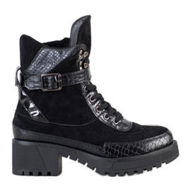 Gogo Trabalhadores no Pólo preto Gogo Trabalhadores no Pólo preto