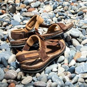 Escolhemos sandálias masculinas estilosas para o verão