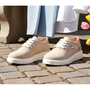 Sapatos derby macios e oxfords macios - a principal tendência da primavera de 2026
