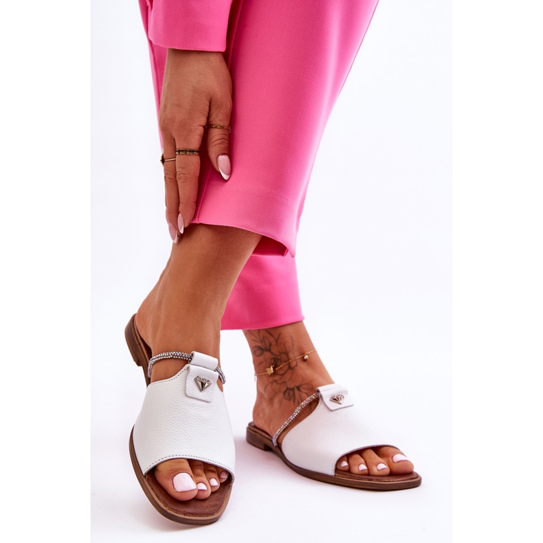 Sandália Feminina com Salto Baixo Nicole 2806/009 Branco 2