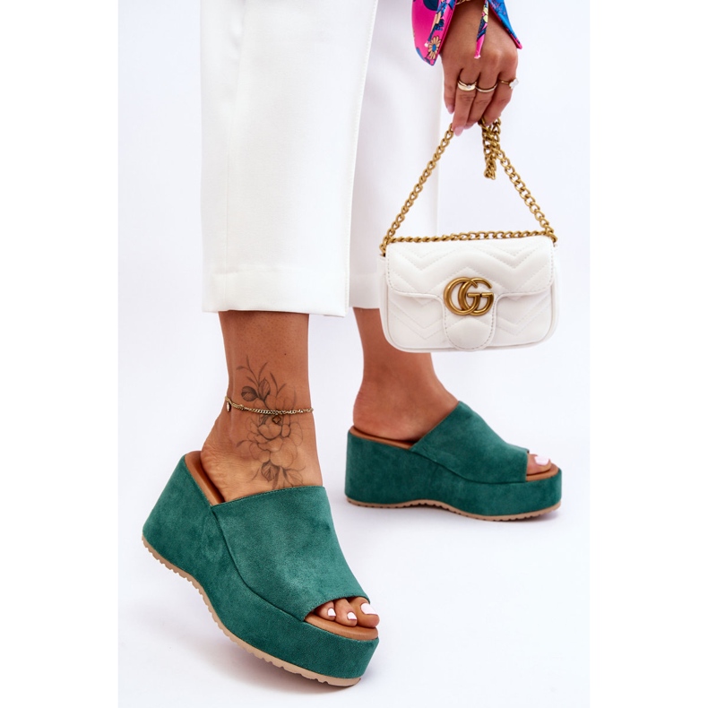 Chinelos femininos On A Massive Platform Green Martina verde 1