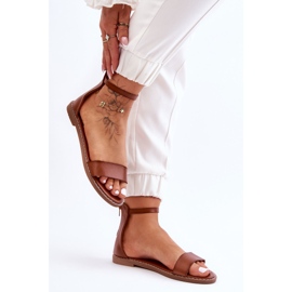 Sandália plana de couro marrom Millou com zíper 2