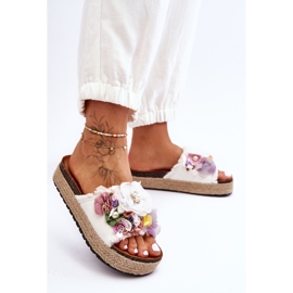 Chinelos Material Com Flores Branca Nessa branco 1