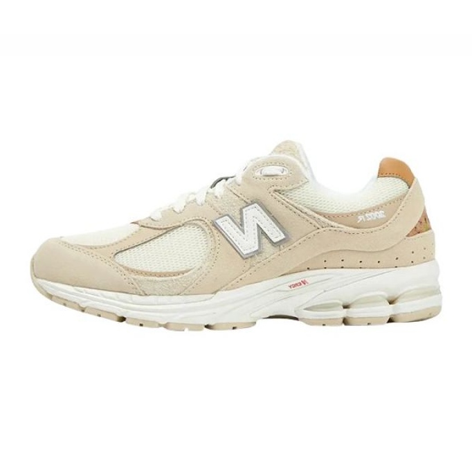 Tênis New Balance 2002 M2002RSC bege 1