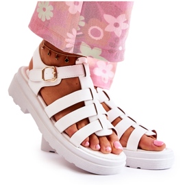 Sandálias da moda com tiras brancas Malien 6