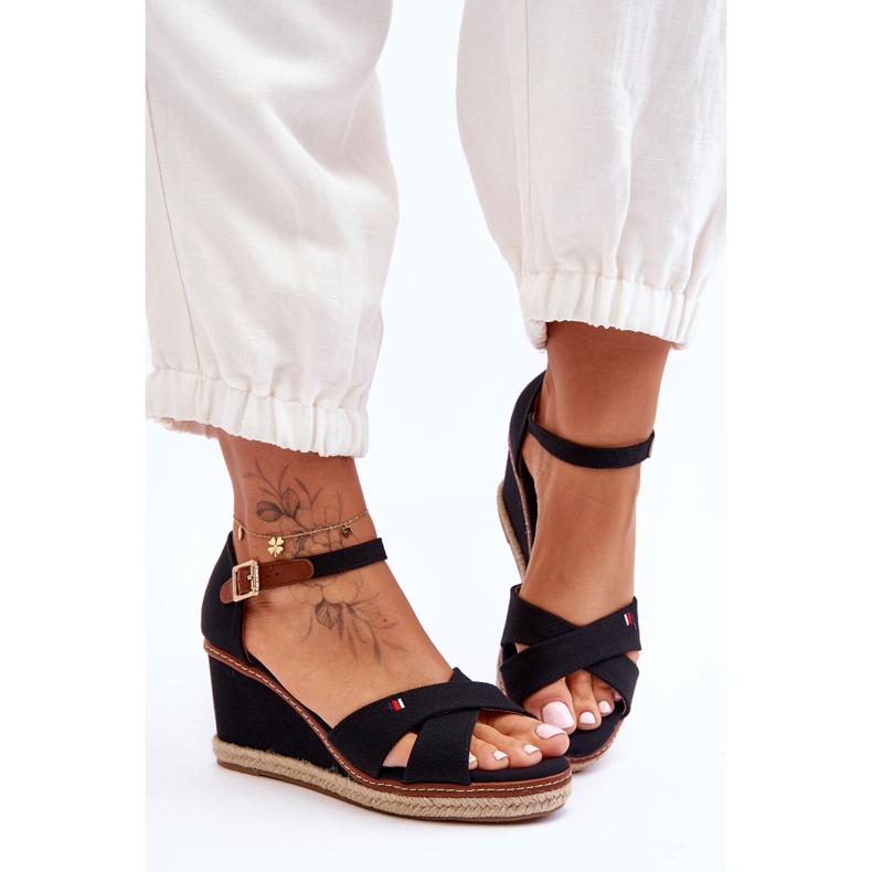 Sandálias femininas com cunha preta Janet preto 2