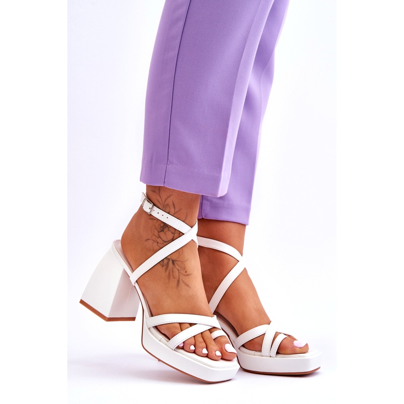 Sandálias de plataforma e salto alto branco Secret Rose da moda 6