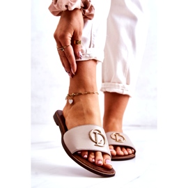 Chinelos femininos de couro com decoração Nicole 2735 bege 1