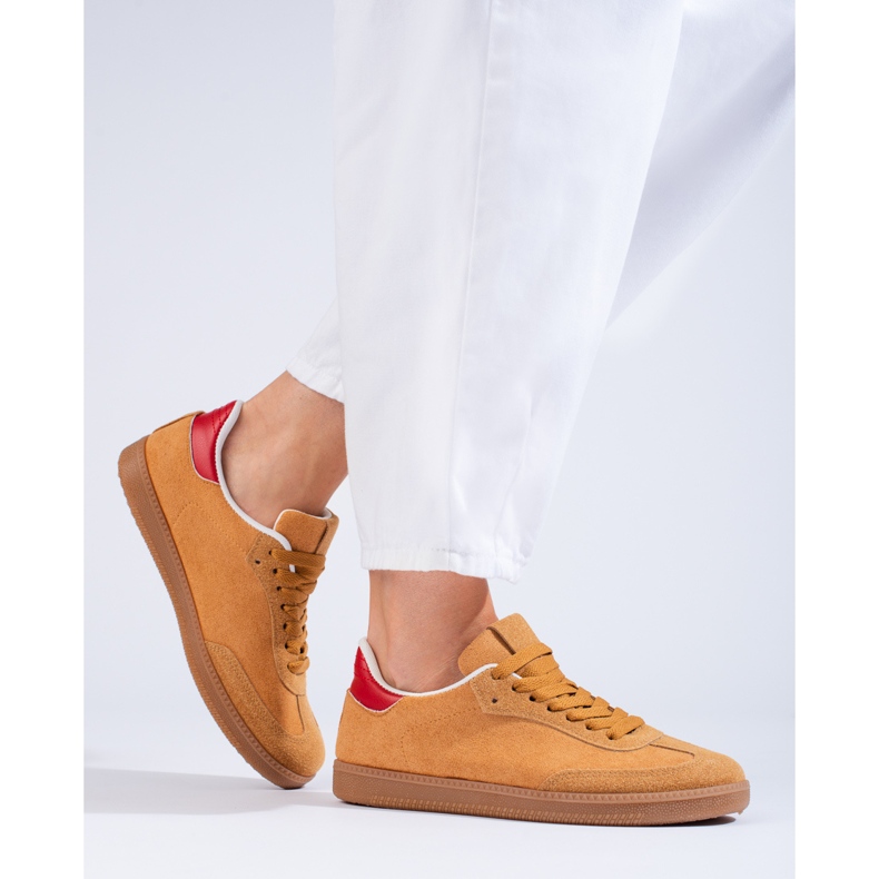 Tênis de camurça marrom Shelovet bege 1