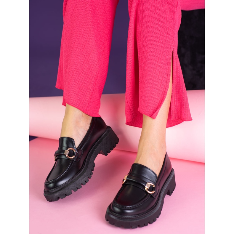 Mocassins femininos Shelovet pretos feitos de couro ecológico 1