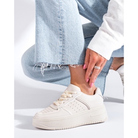 Tênis creme com plataforma alta da Shelovet bege 1