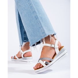 Sandálias de cunha Shelovet brancas de mulher branco 2