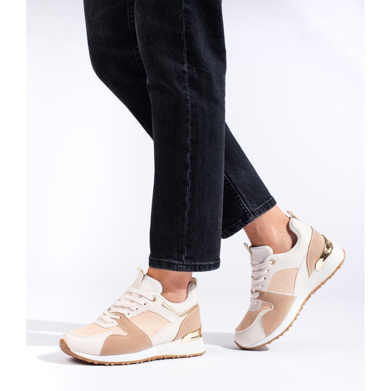 Sapatos desportivos de mulher Shelovet bege branco 1