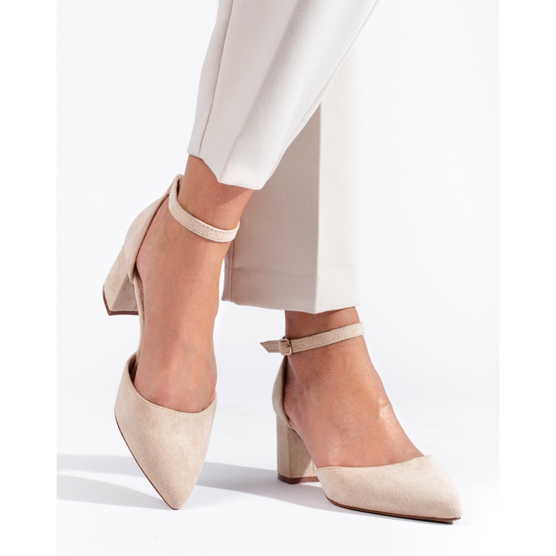 Sapatos de camurça bege Shelovet de mulher 1