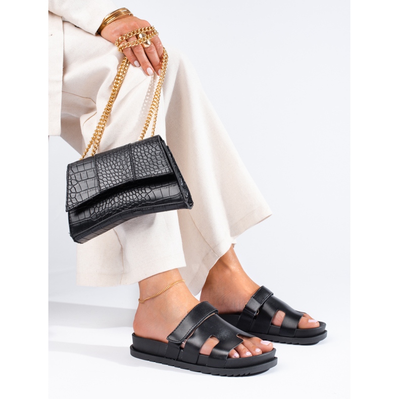 Chinelos de mulheres negras em uma plataforma Shelovet grossa preto 1