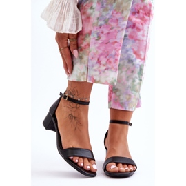 Sandália de Salto de Couro Liso Preto Inspire Me! 1