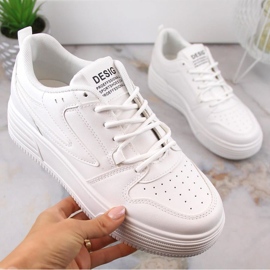 Tênis esportivo branco Vinceza W JAN231 na plataforma 1