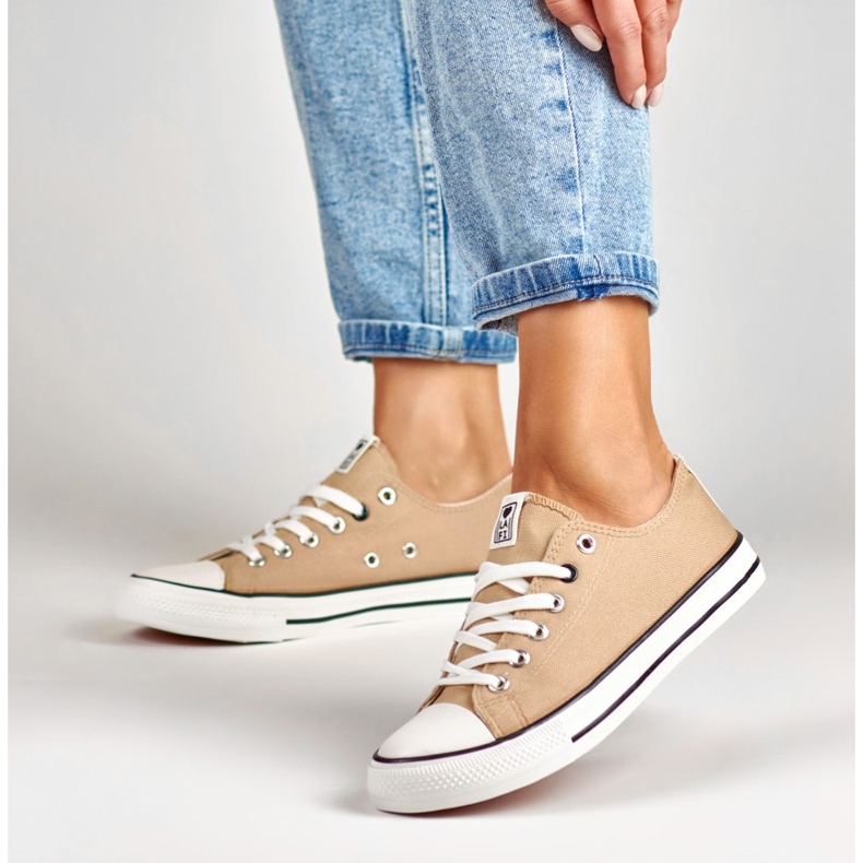 Tênis bege da La.Fi 1