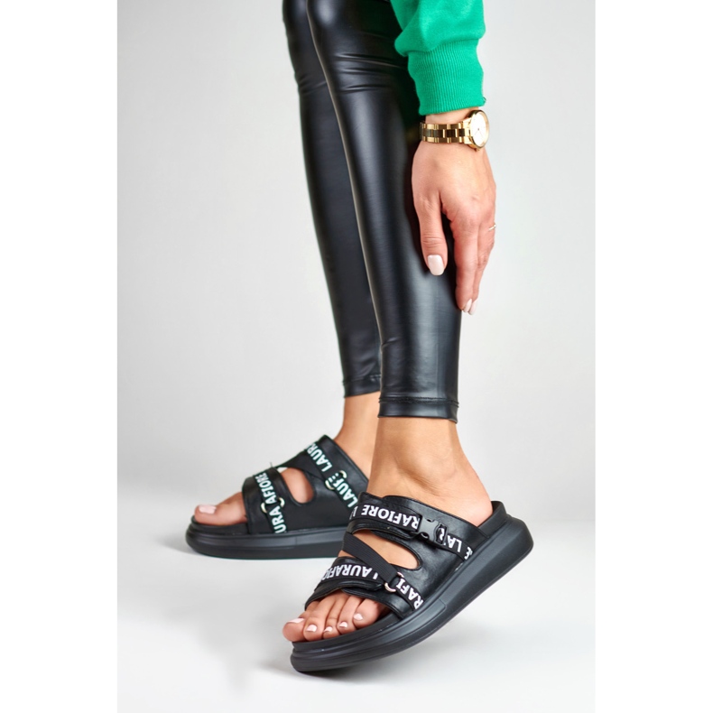 Chinelos pretos estilosos da La.Fi 2