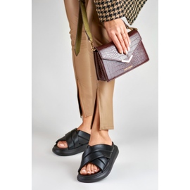 La.Fi chinelos pretos clássicos 2