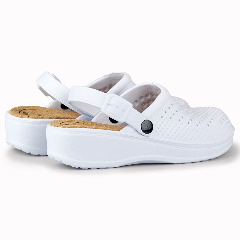 Chinelos femininos confortáveis com dedos cobertos branco 1 Chinelos femininos confortáveis com dedos cobertos branco 1