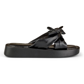 Chinelos pretos de mulher em pele ecológica 2