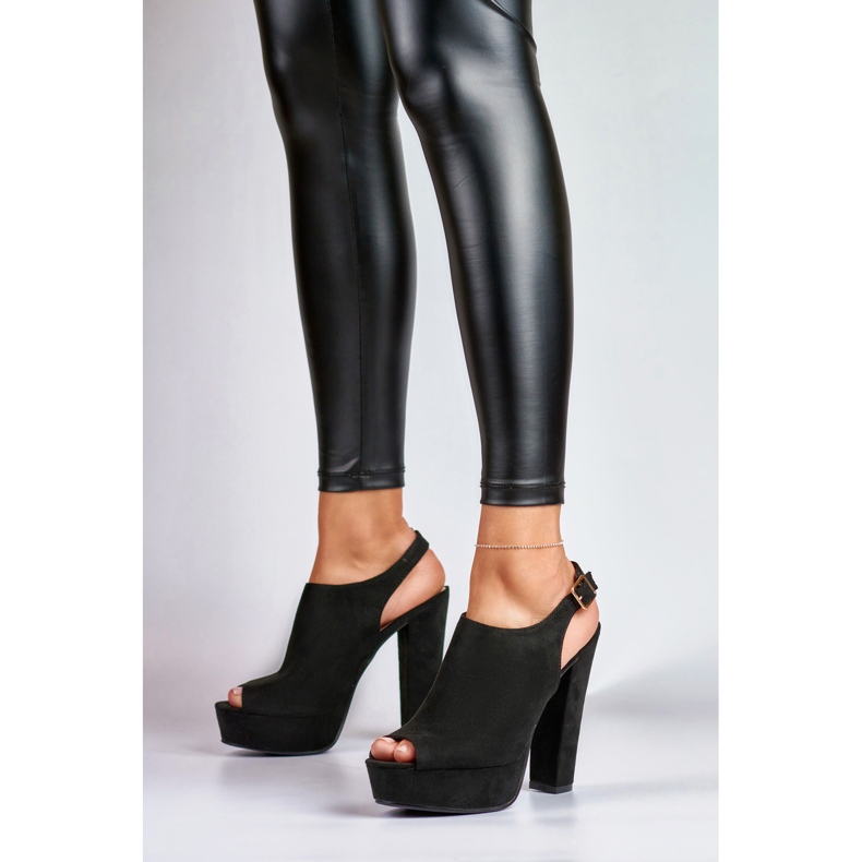 Sandálias pretas de salto alto com biqueira e salto abertos preto 1 Sandálias pretas de salto alto com biqueira e salto abertos preto 1