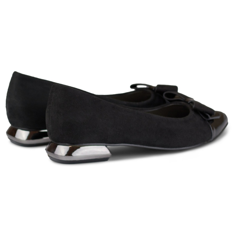 Sapatilha com laço e salto baixo prateado preto 1 Sapatilha com laço e salto baixo prateado preto 1