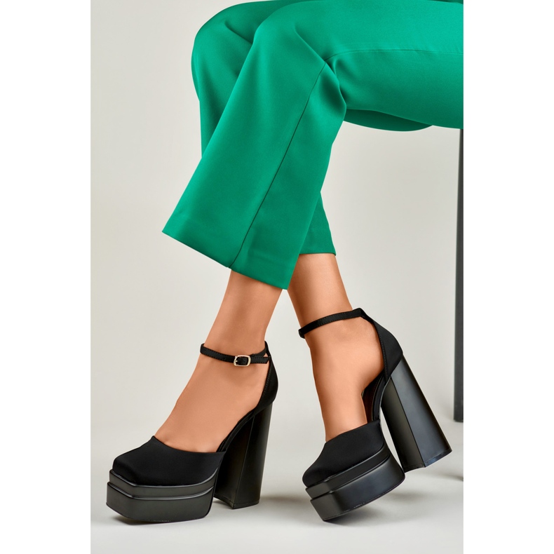 Sandália preta de salto alto Libby. preto 1