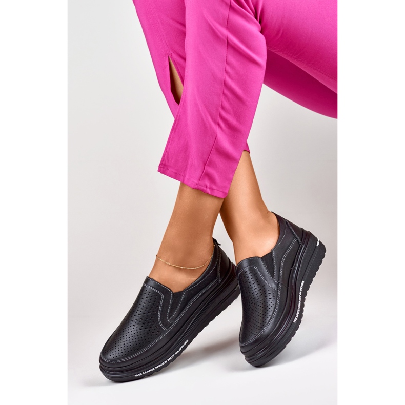 Sapatos femininos vazados em couro natural preto 2