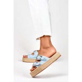 Alpargatas de mulher com fivelas decorativas azul 2