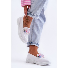 PM1 Tênis feminino sem cadarço com enfeite branco Taylor 2