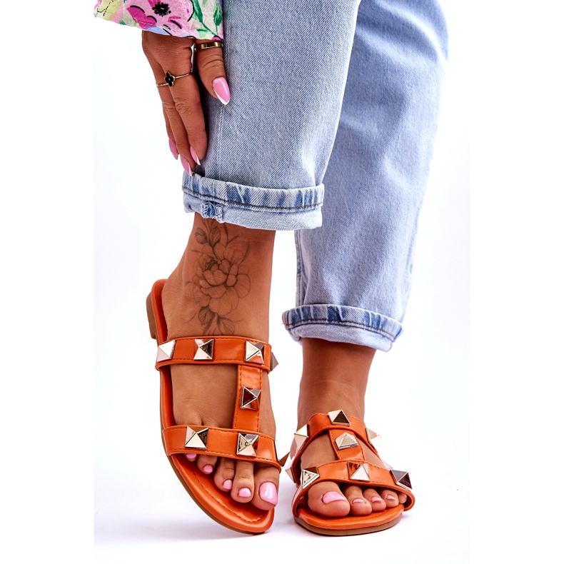 Flip -flops femininos com pregos grandes laranja 1