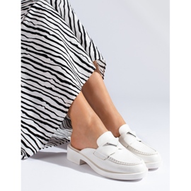 Mule branco de mulher da Shelovet 1