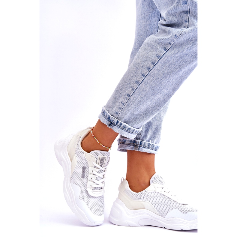 Tênis esportivo feminino de tecido com sistema de espuma viscoelástica Big Star LL274A064 branco 2