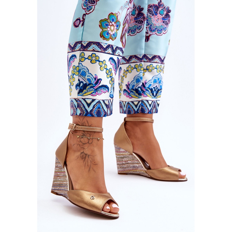 Sandália de cunha de couro Laura Messi 2603/784 ouro dourado 1