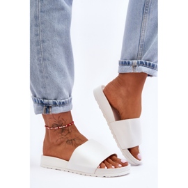 Chinelos femininos clássicos brancos Rolien 2