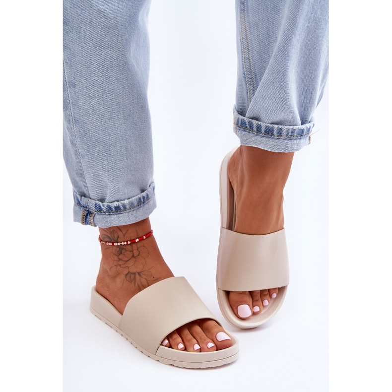 Chinelos Femininos Clássicos Bege Rolien 1