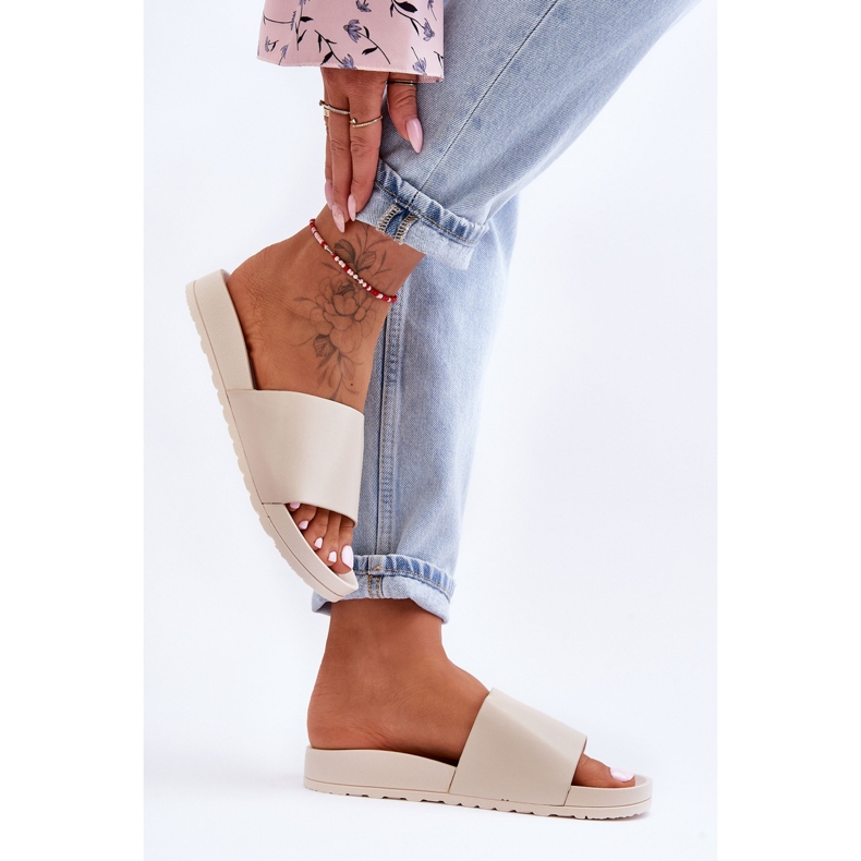 Chinelos Femininos Clássicos Bege Rolien 2