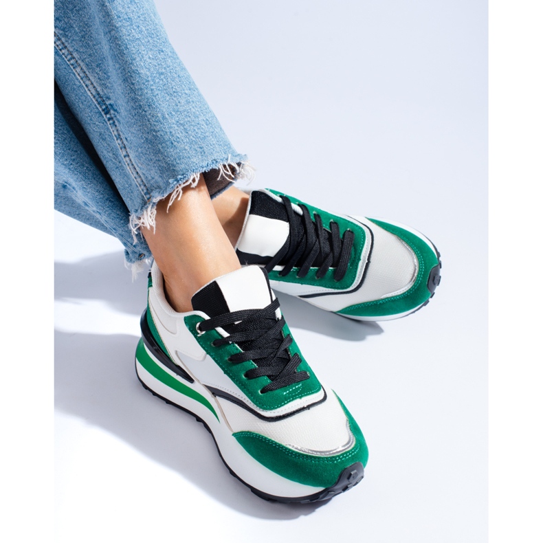 Tênis branco e verde feminino na plataforma Shelovet 1