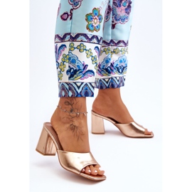 Chinelos femininos clássicos de couro rosa dourado loara 1