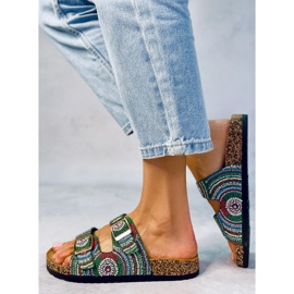 Seastar Chinelos de cortiça com missangas da Adaora Green verde 2 Seastar Chinelos de cortiça com missangas da Adaora Green verde 2