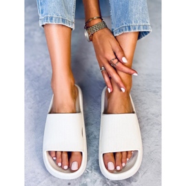 Pantufas almofadadas Yang White branco 1