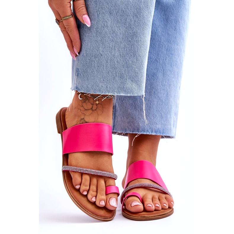 Flip -flops femininos com uma tira de fúcsia decorativa rosa 1