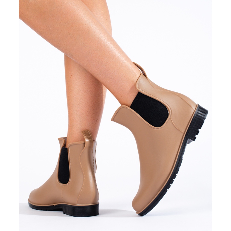 Botas femininas bege da Shelovet 1