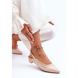 PG1 Sabrinas de couro bege Laroshe com tachas 2