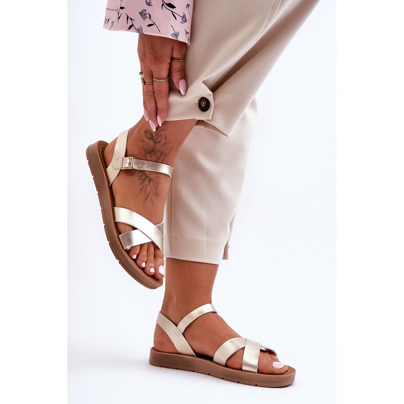 Sandálias femininas clássicas de couro talismã dourado 1